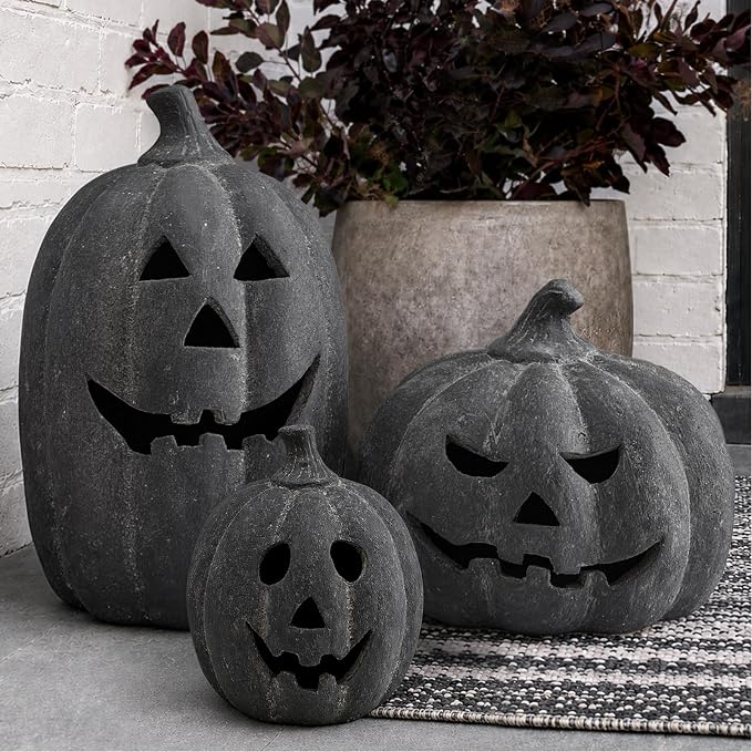 🎃 Vintage Black Pumpkin Decor
