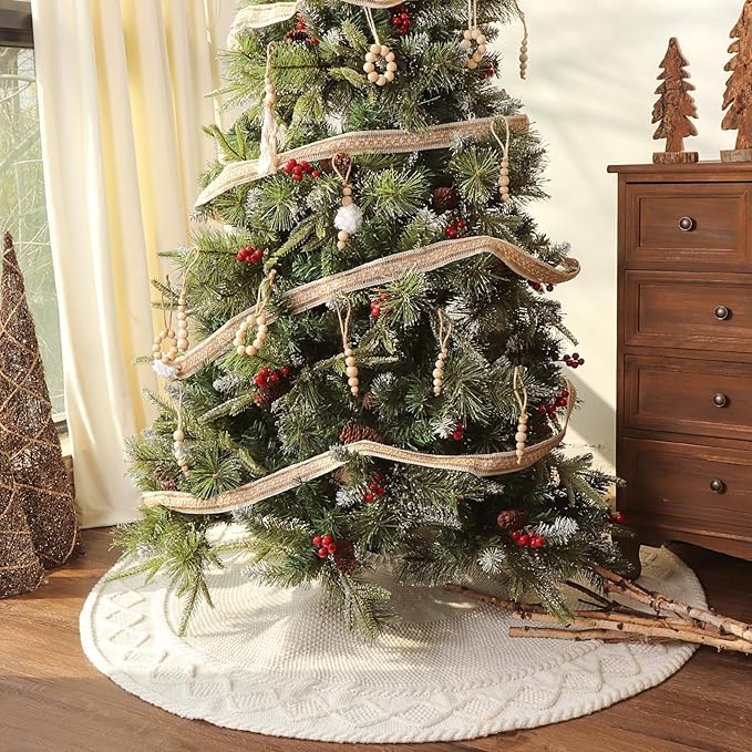 Diamond-Edge Knitted Christmas Tree Skirt